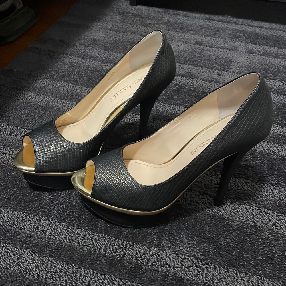Platform heels